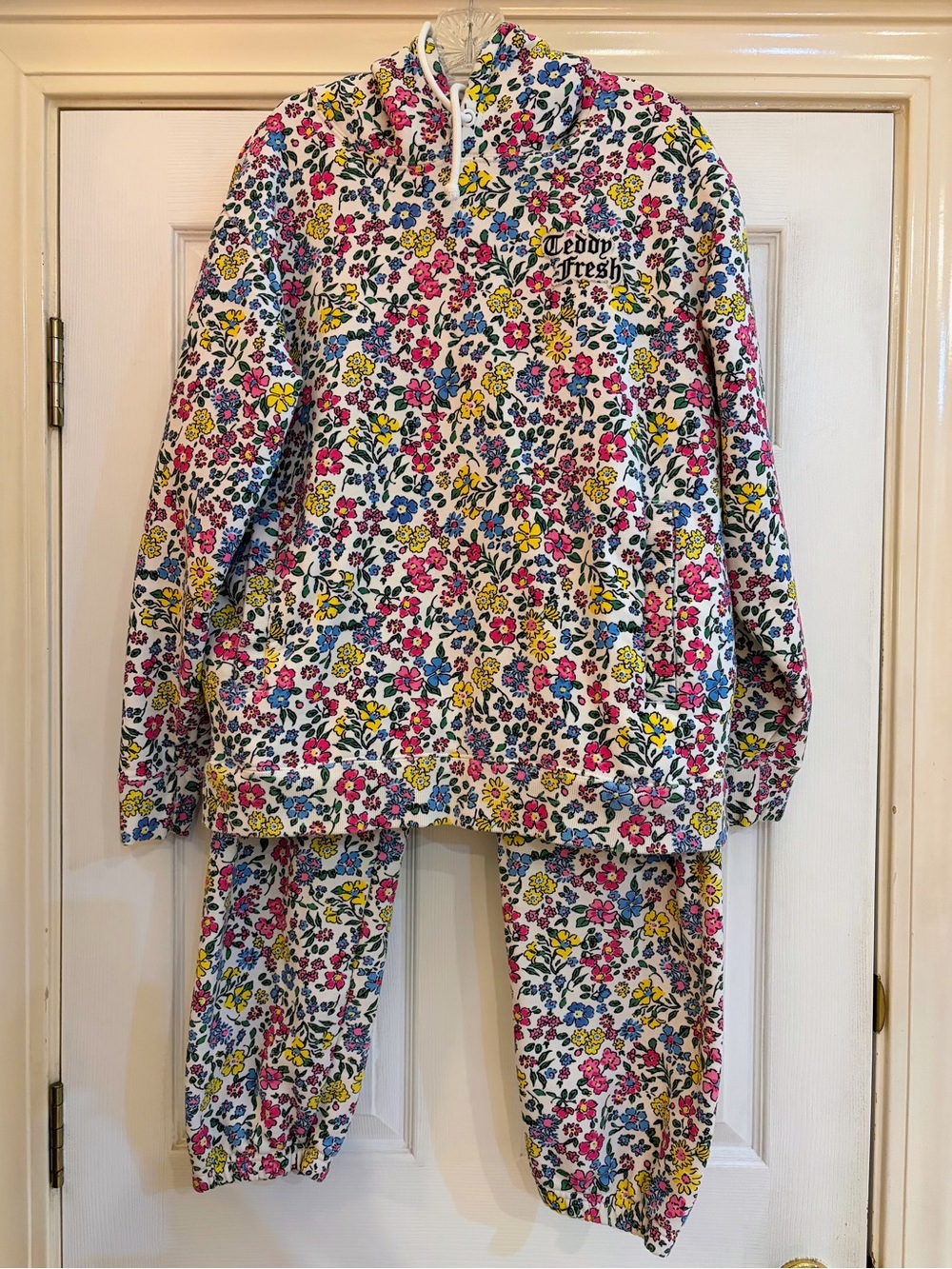 Teddy Fresh Adult Unisex Floral Matching Hoodie/Joggers Set (M&L)
